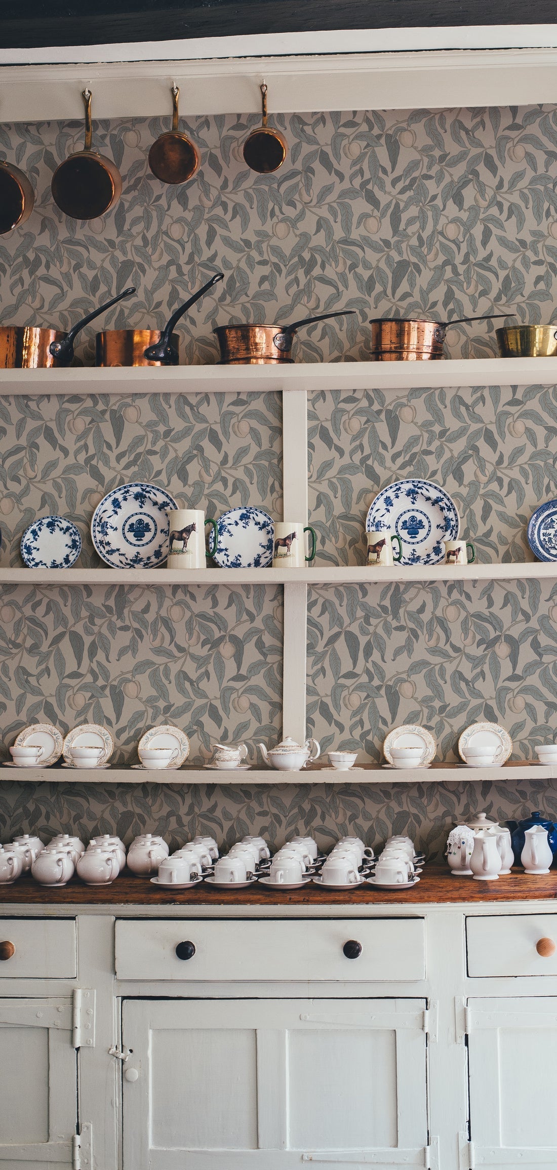 Lena Wallpaper - Midnight - Summer Gray
