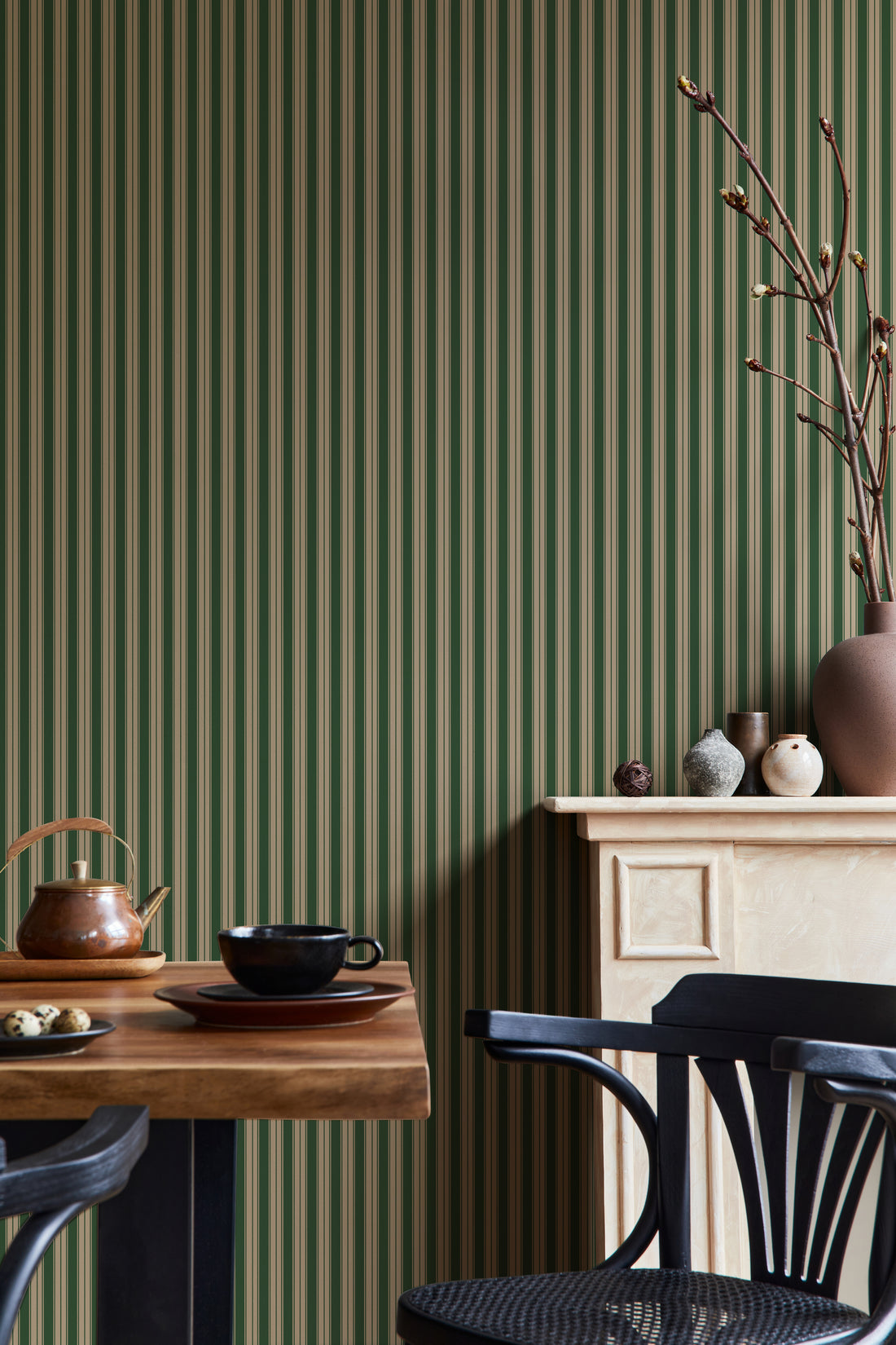 Niton Stripes Wallpaper - Green - Summer Gray
