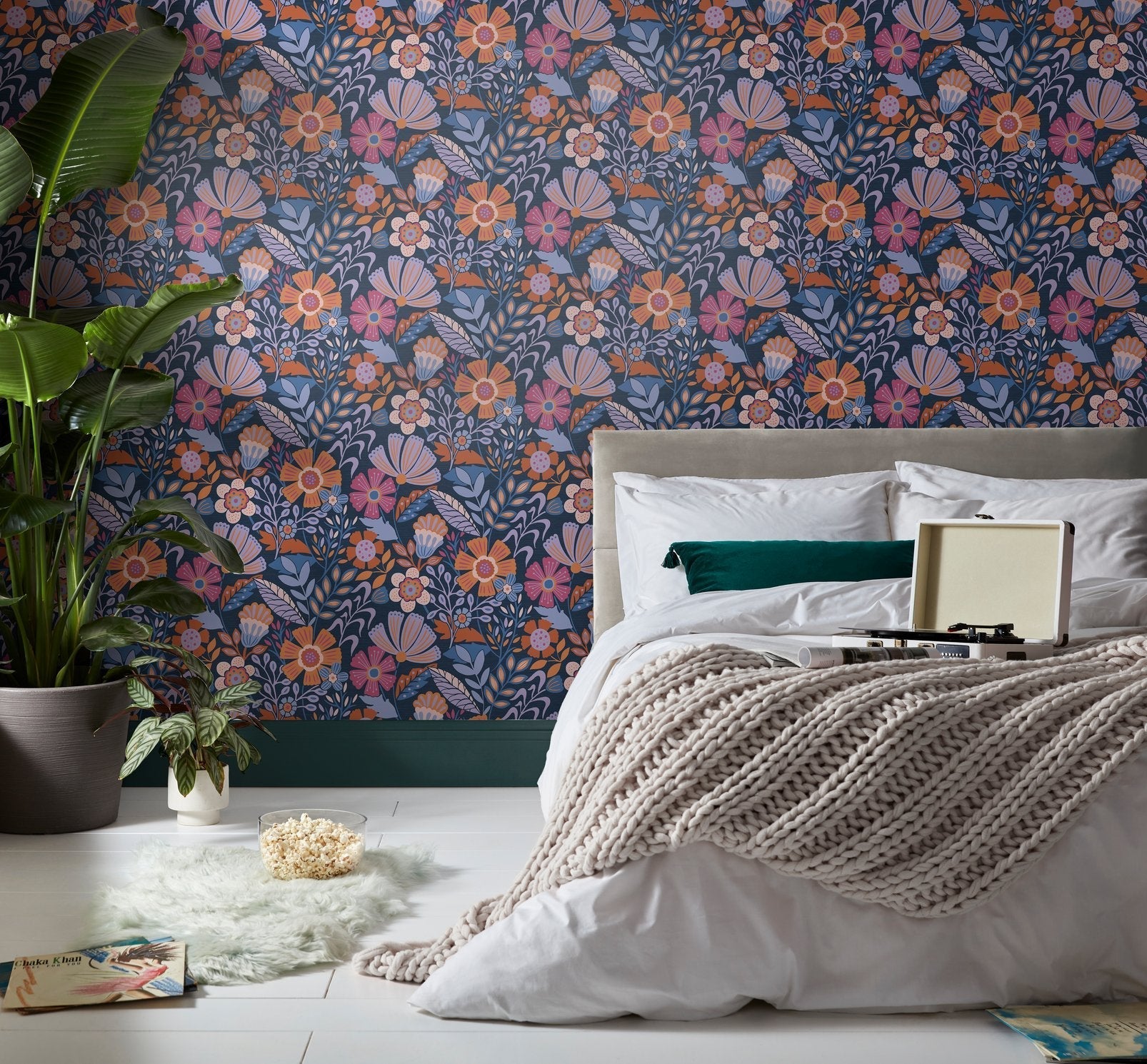 Oopsy Daisy Wallpaper - Blue Lilac Tangerine - Envy