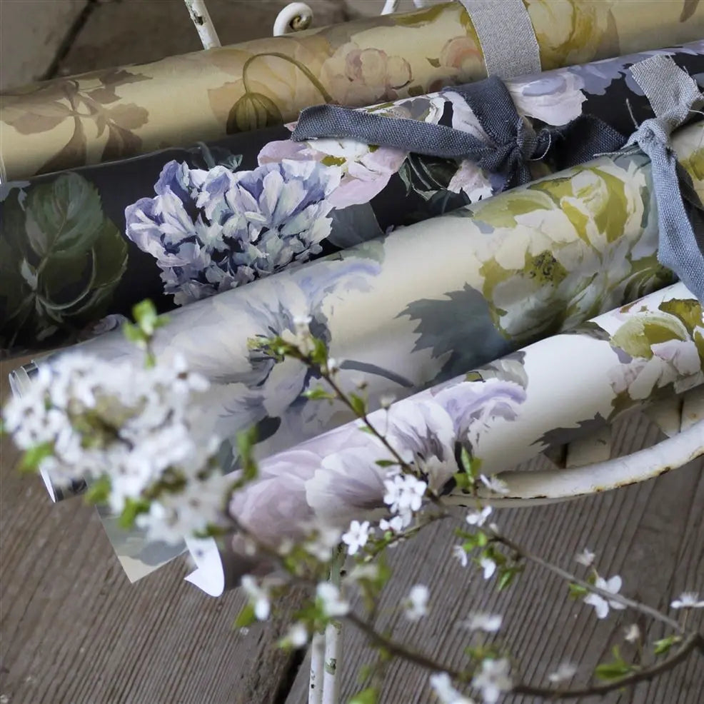 Delft Flower Wallpaper