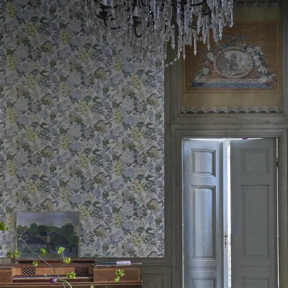 Delft Flower Wallpaper