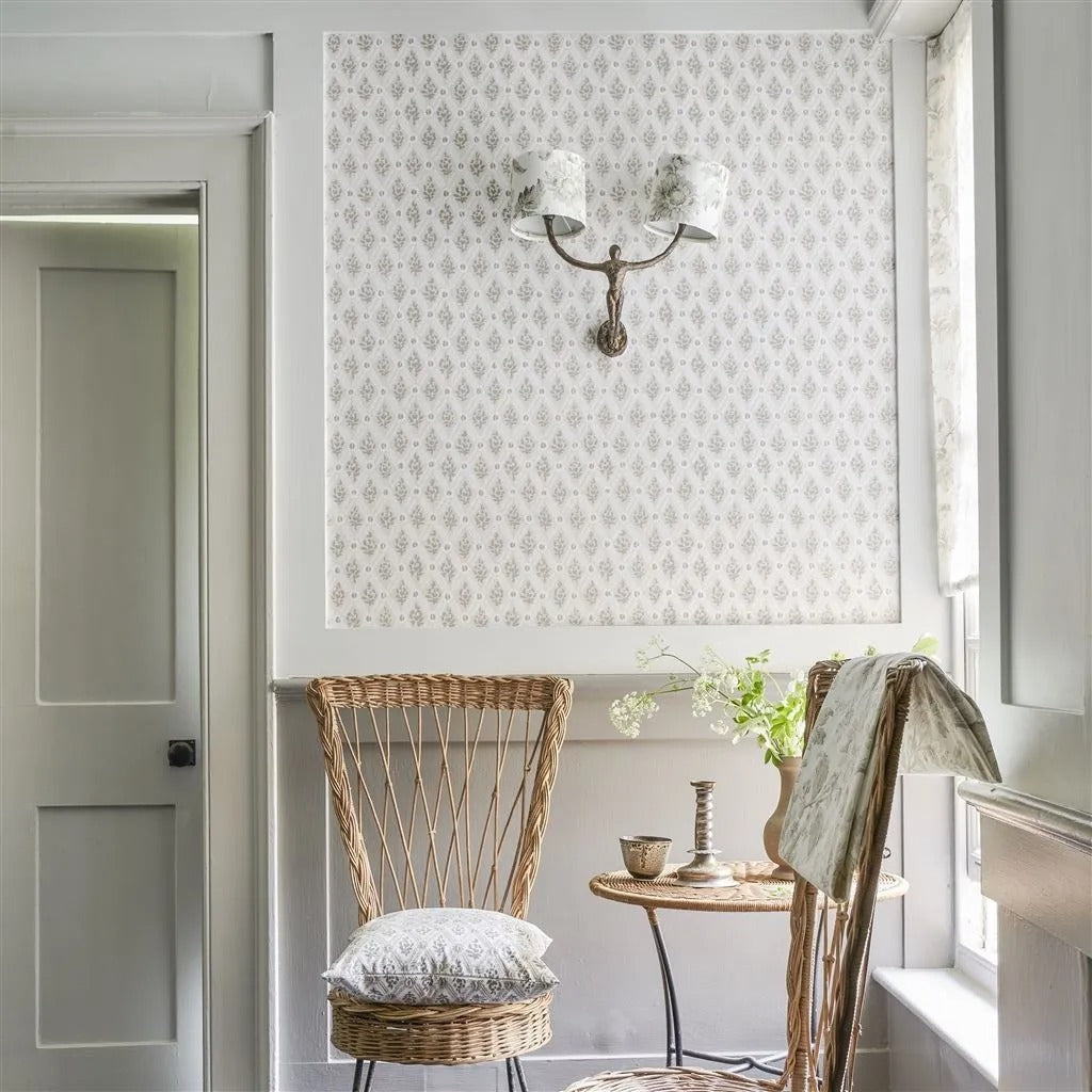 St John Street Trellis Wallpaper