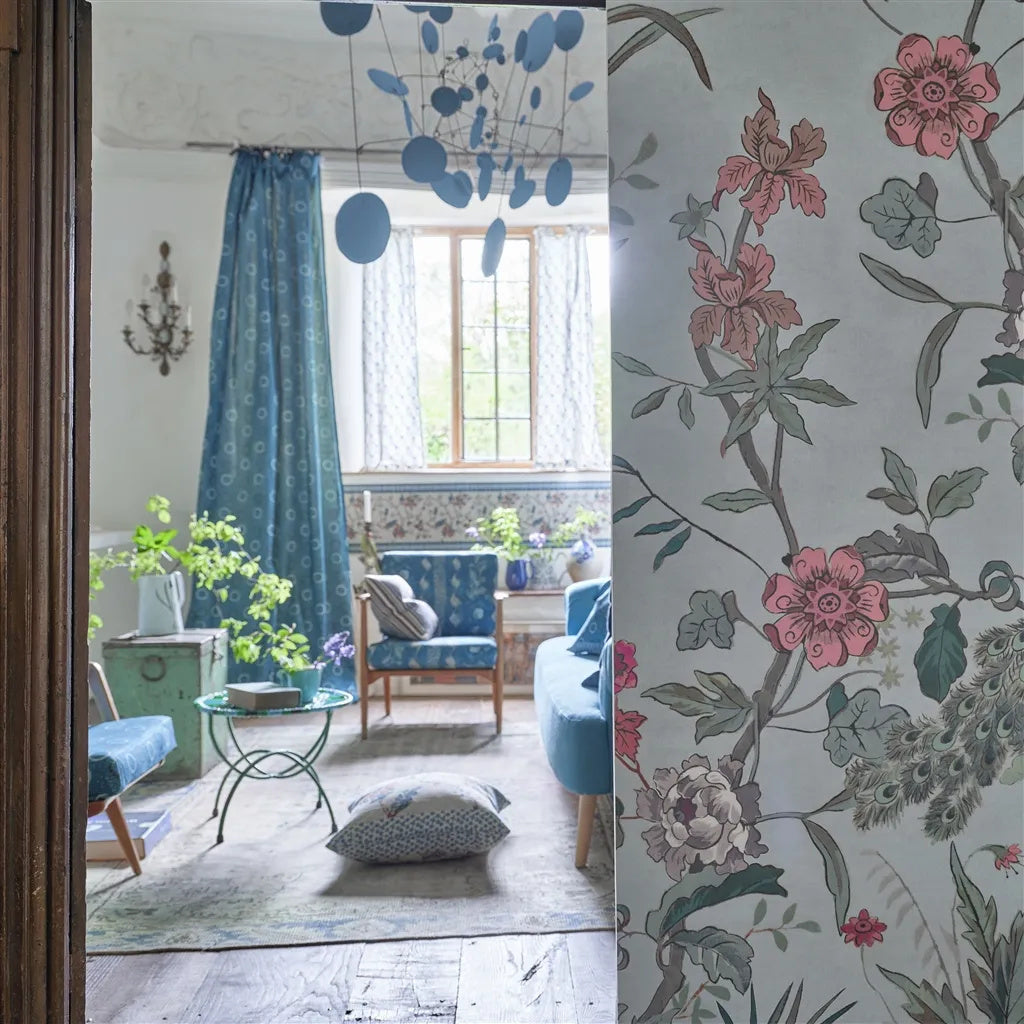 Peacock Toile Scene 2 Wallpaper