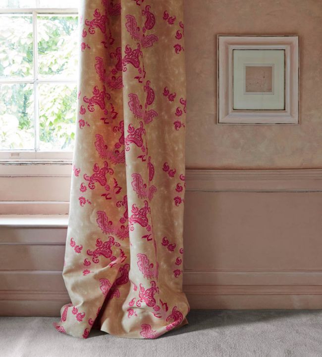 Paisley Fabric - Hot Pink On Tea Stain - BGF020301 - Barneby Gates