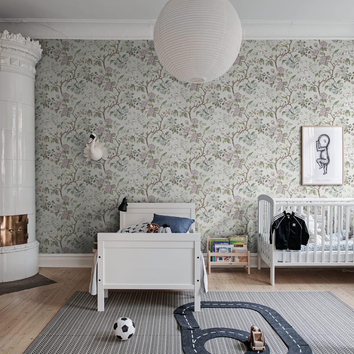 Petit Flora Wallpaper