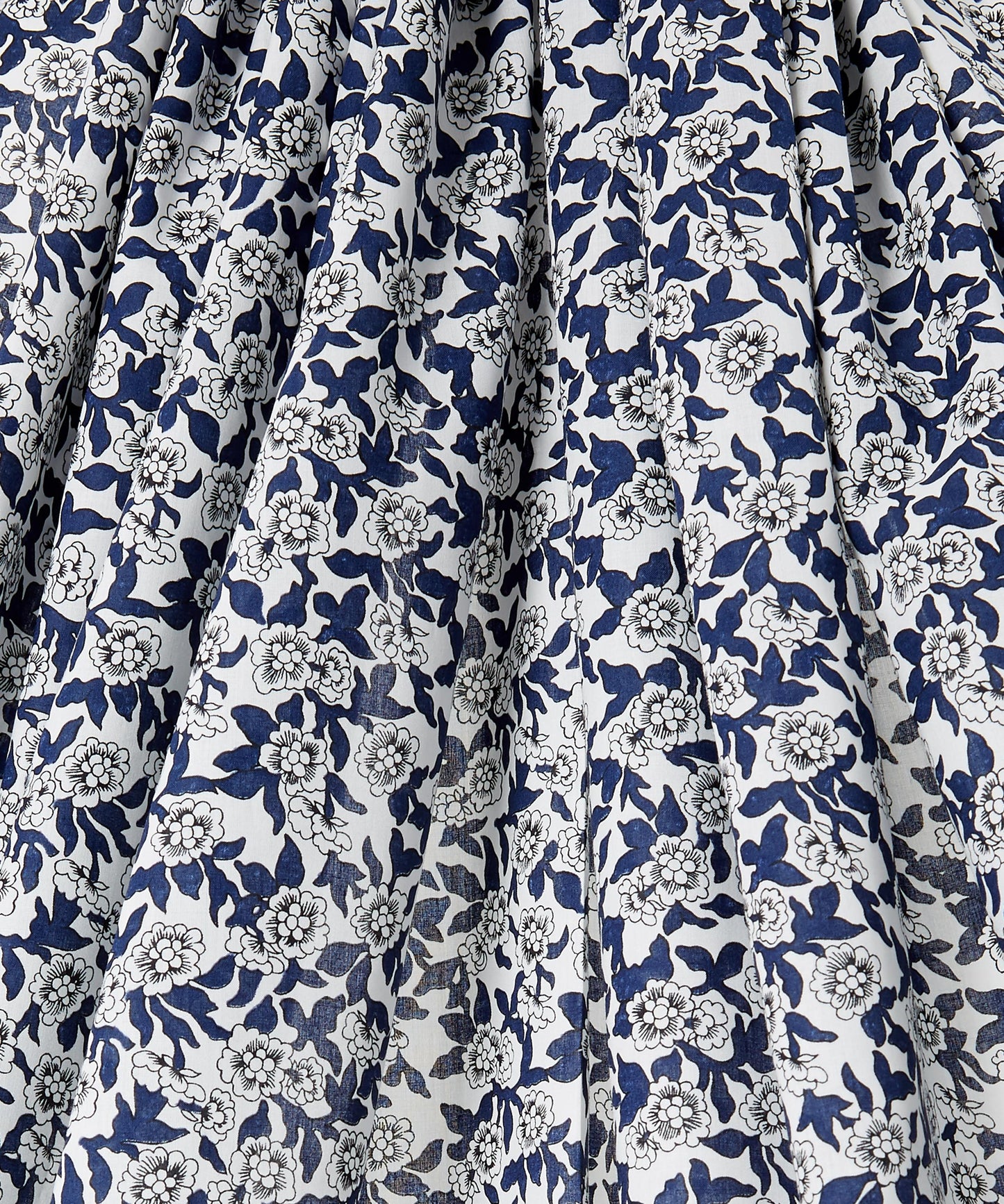 Dynasty Tana Lawn™ Cotton Fabric - Blue - Liberty