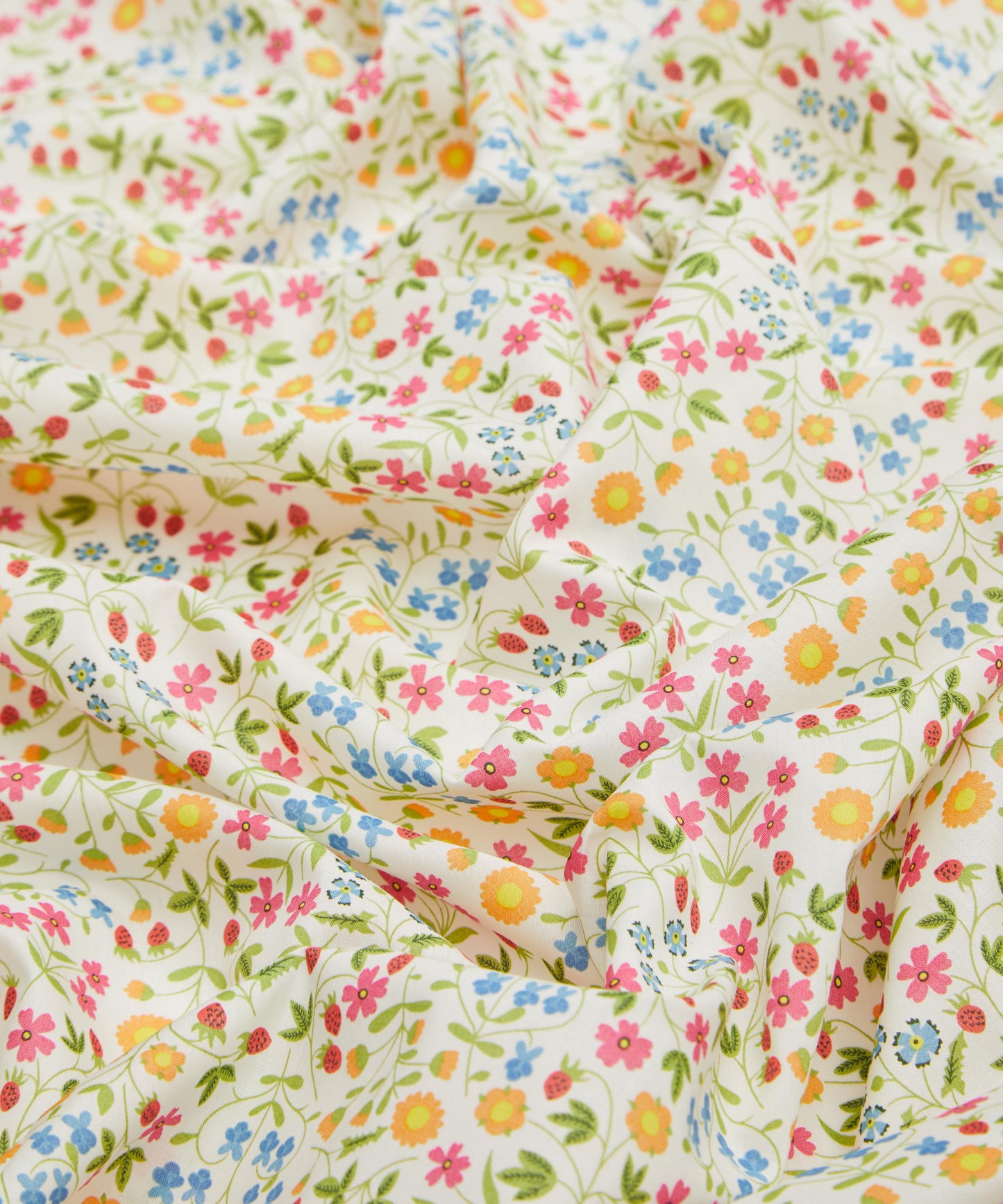 Little Mirabelle Tana Lawn™ Cotton Fabric - Cream - Liberty