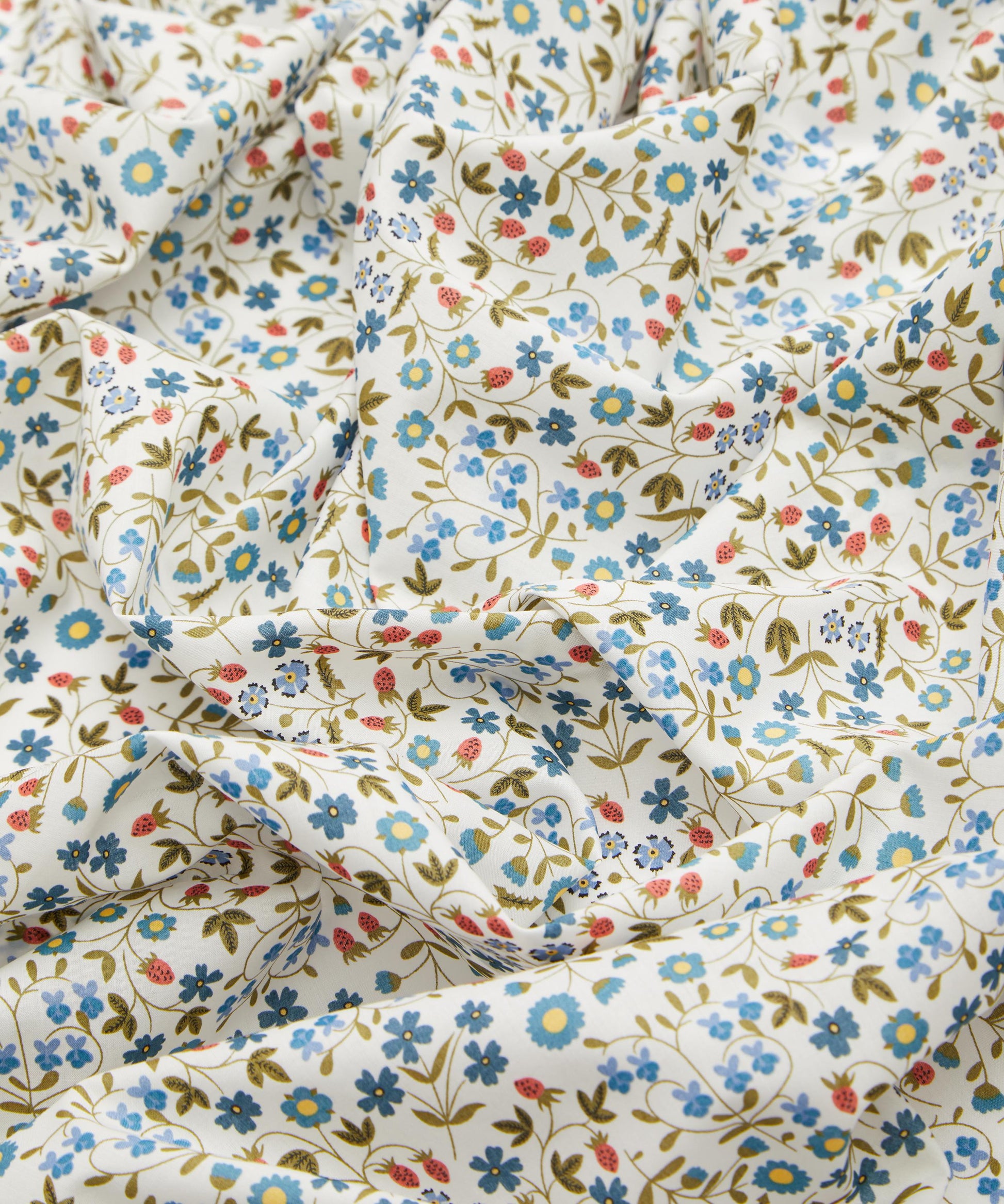 Little Mirabelle Tana Lawn™ Cotton Fabric - Blue - Liberty