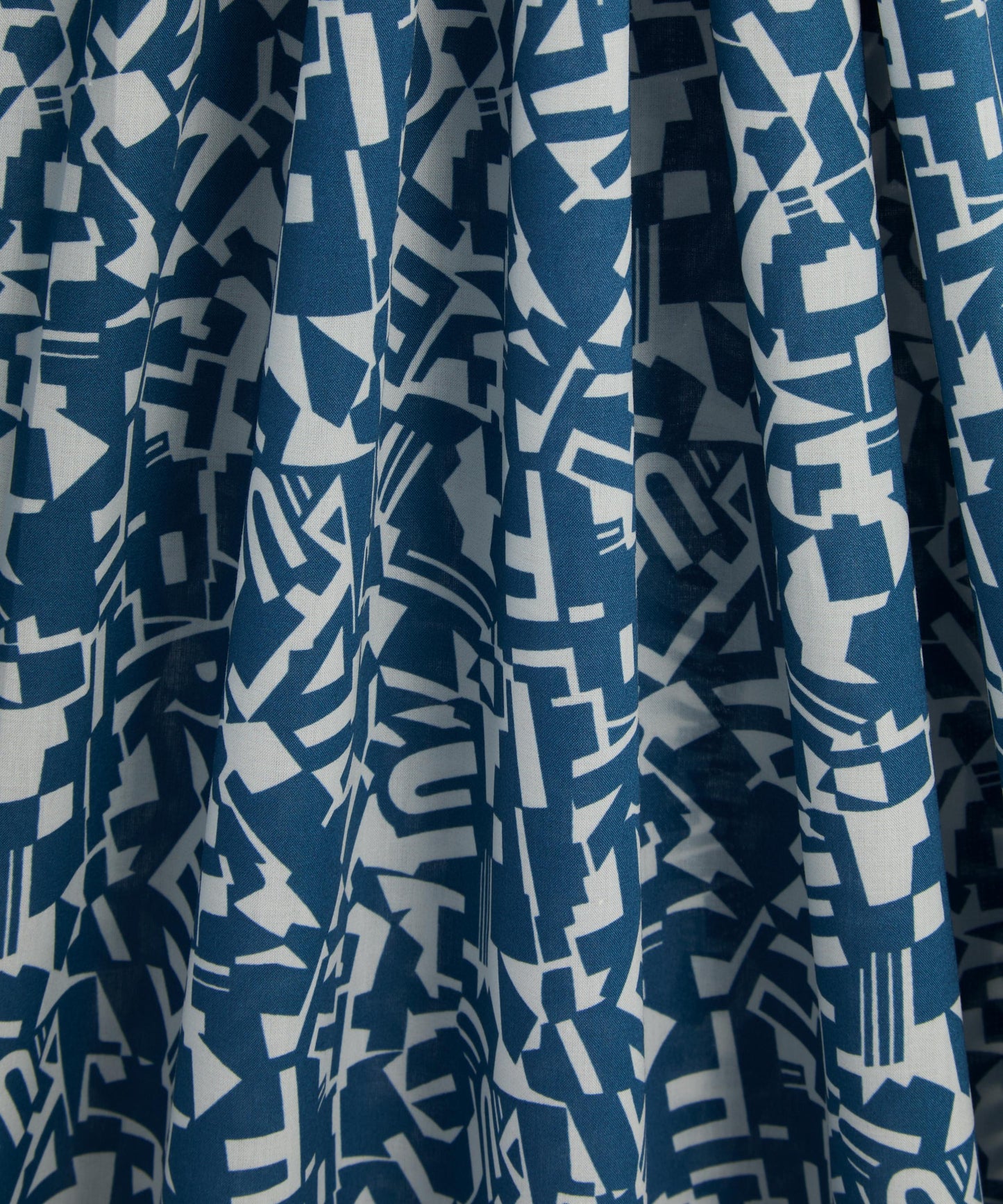 Future Federico Tana Lawn™ Cotton Fabric - Blue - Liberty