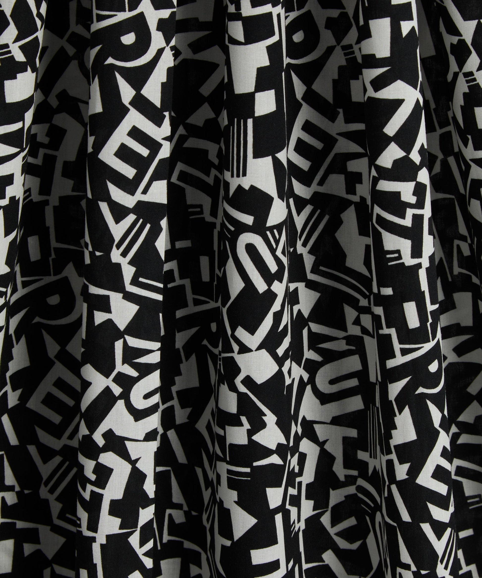 Future Federico Tana Lawn™ Cotton Fabric - Black - Liberty