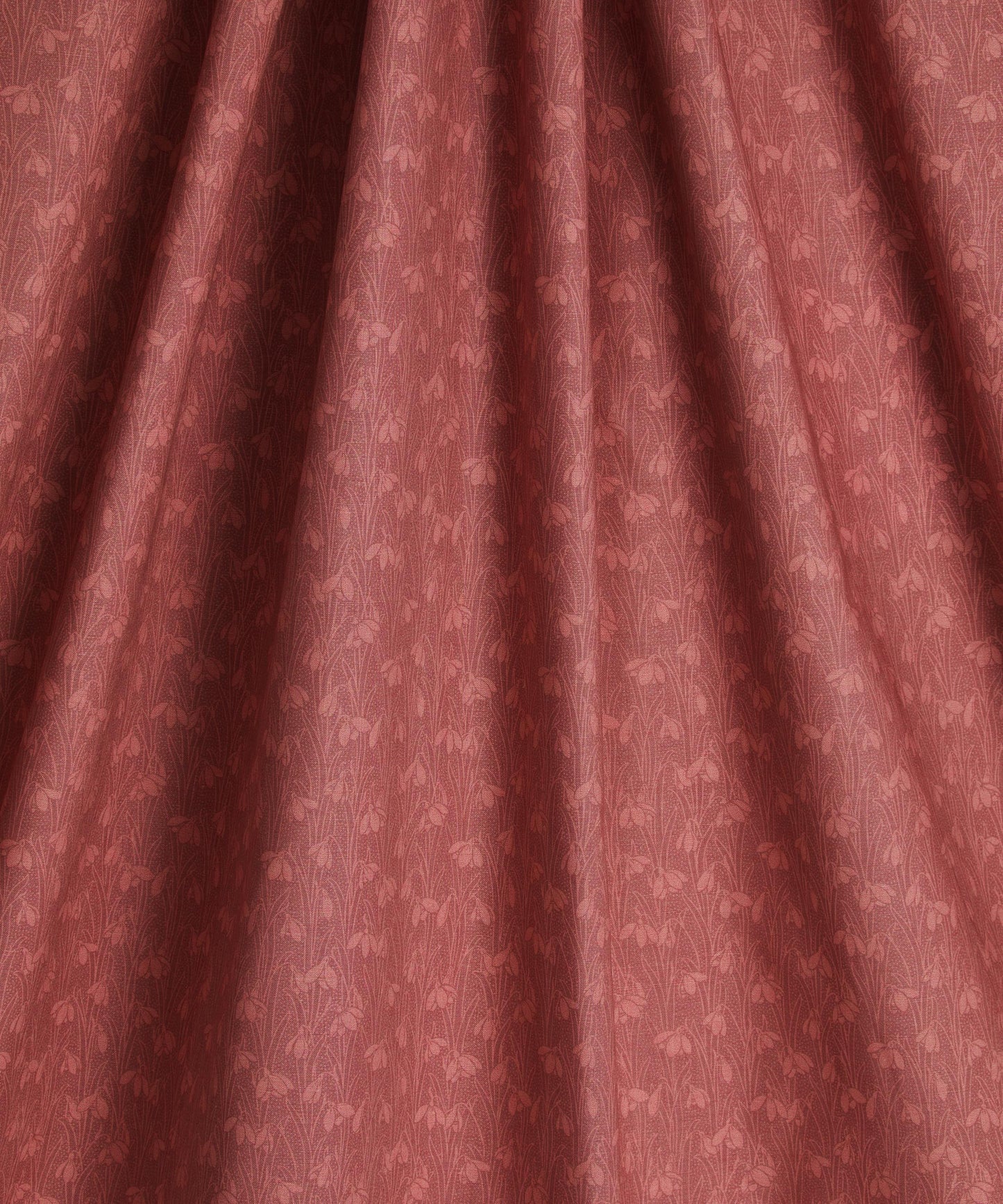 Sienna Red Snowdrop Spot Lasenby Quilting Cotton Fabric - Red - Liberty