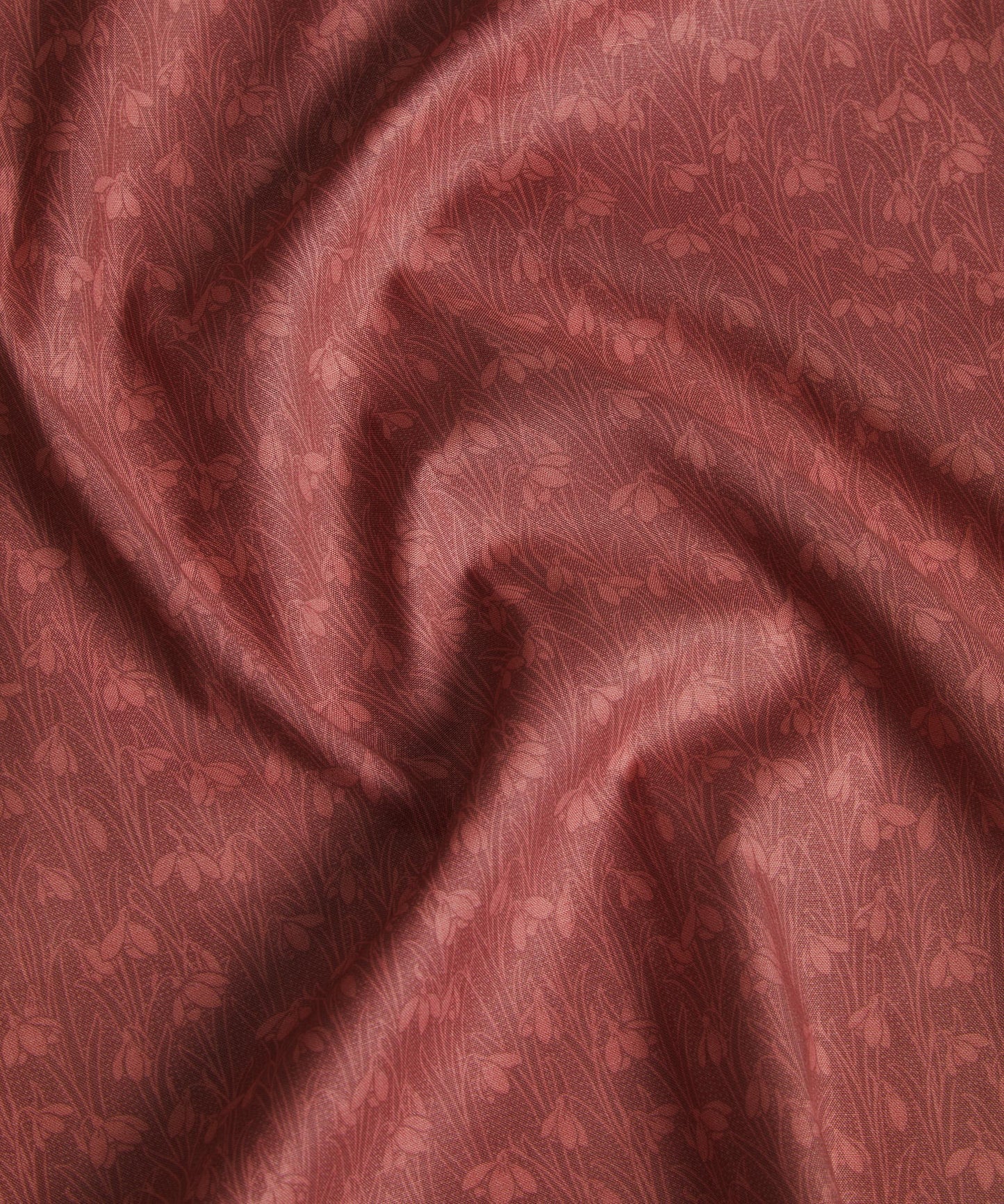 Sienna Red Snowdrop Spot Lasenby Quilting Cotton Fabric - Red - Liberty