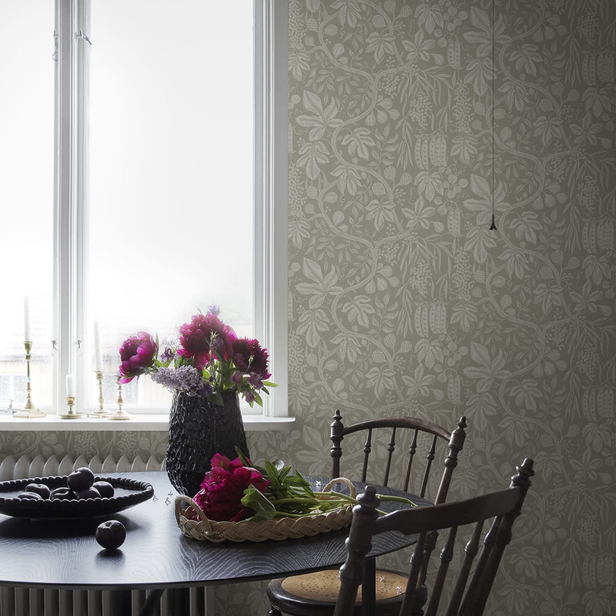 Fig Garden Wallpaper