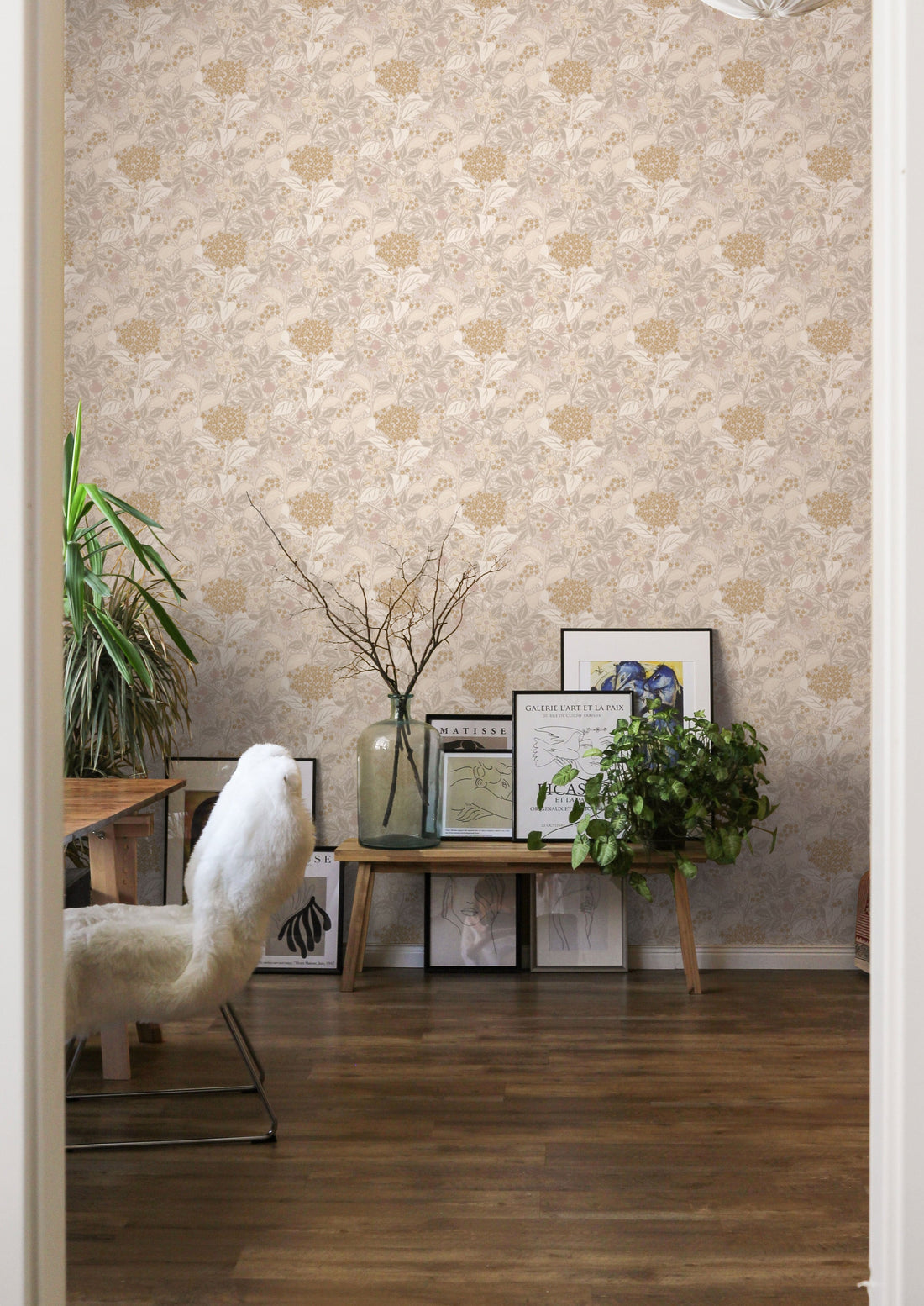 Summer’s Bloom Floral Wallpaper - Beige - Summer Gray
