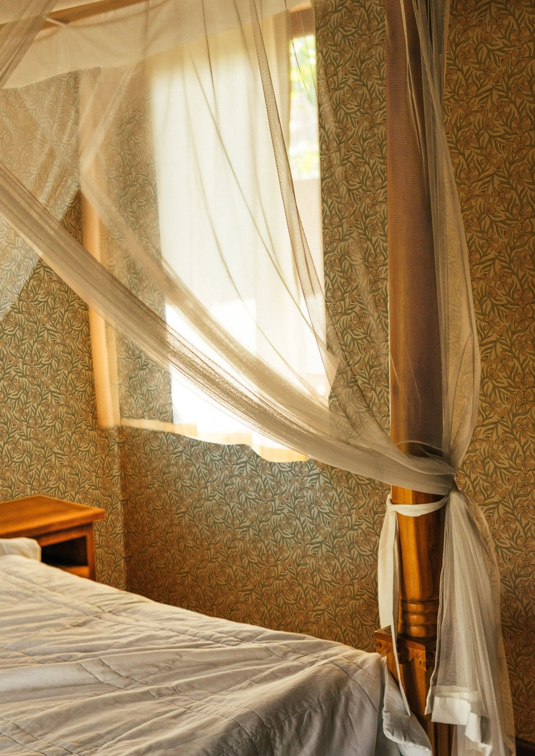 Sweet India Wallpaper - Beige - Summer Gray
