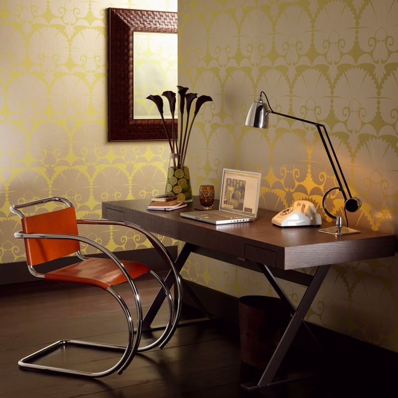 Wilde Carnation Wallpaper