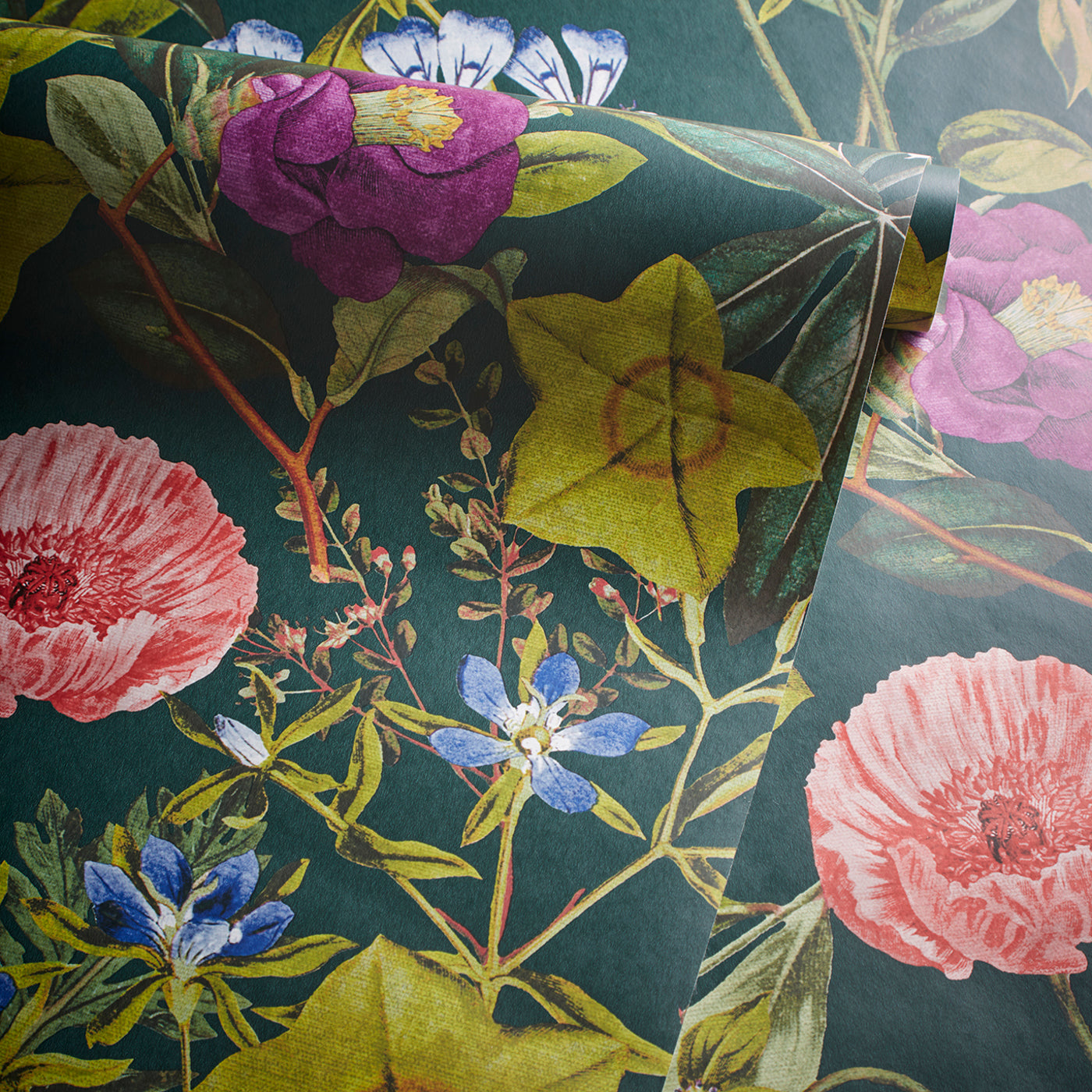 Passiflora Wallpaper - Emerald - W0143/02