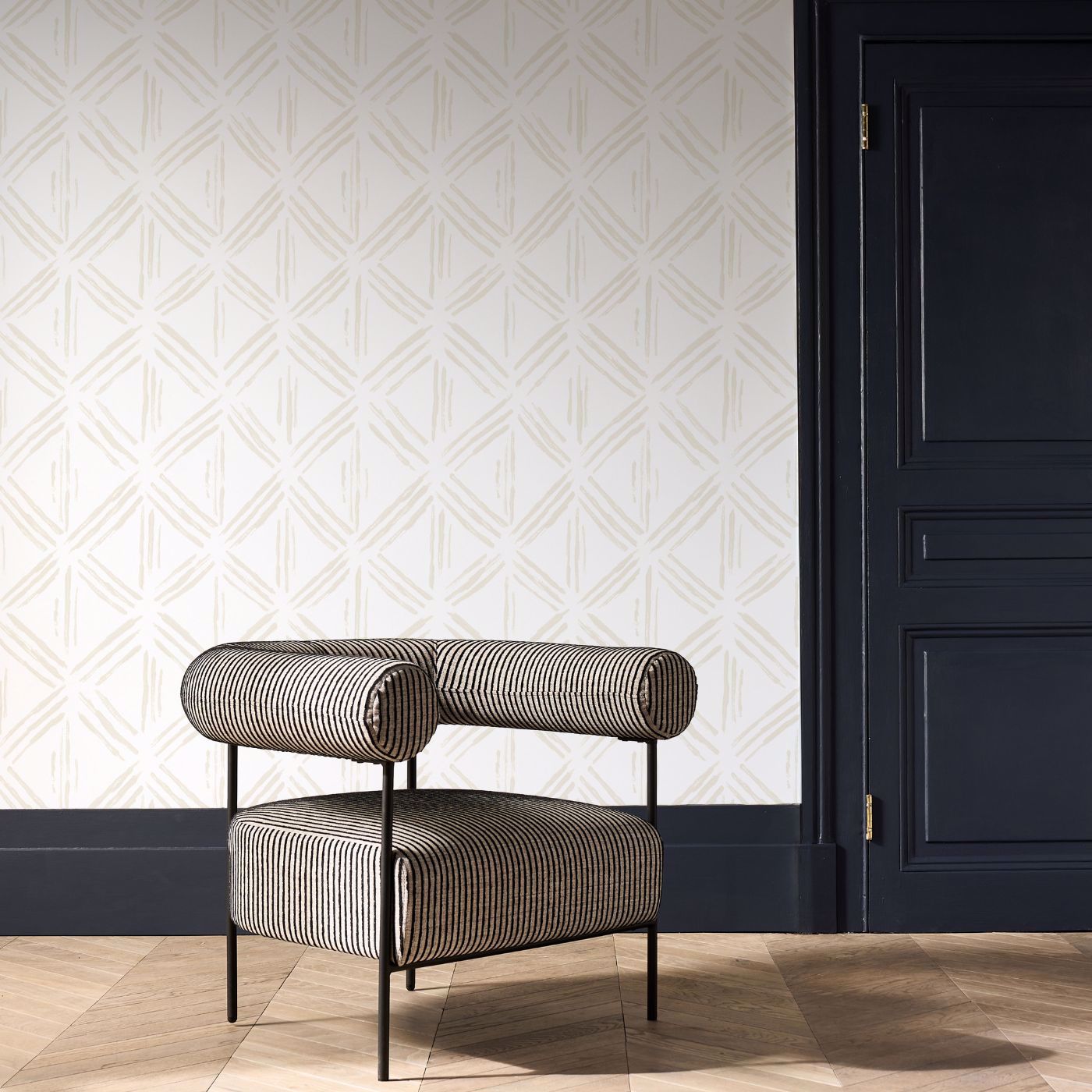 Murakami Wallpaper - Ivory - W0228/02
