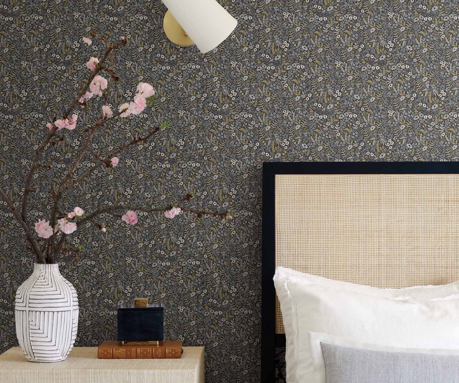 Tapestry Wallpaper - Black - Rifle