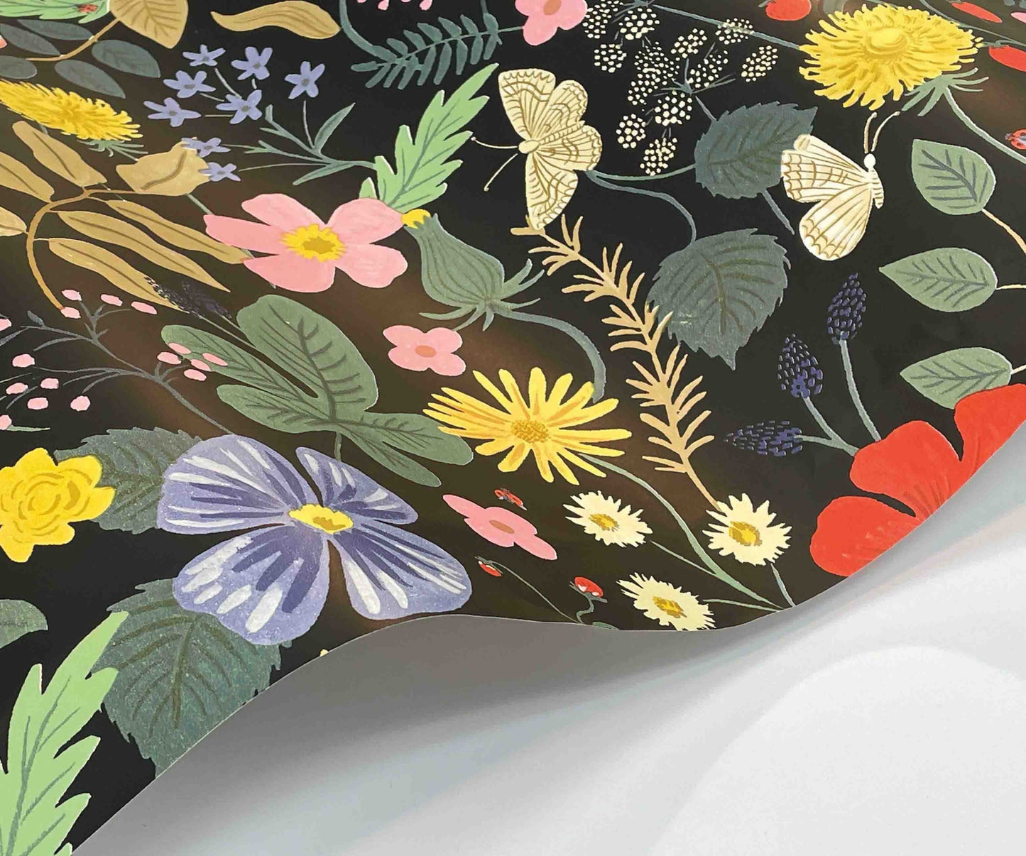 Strawberry Fields Wallpaper - Green - Rifle