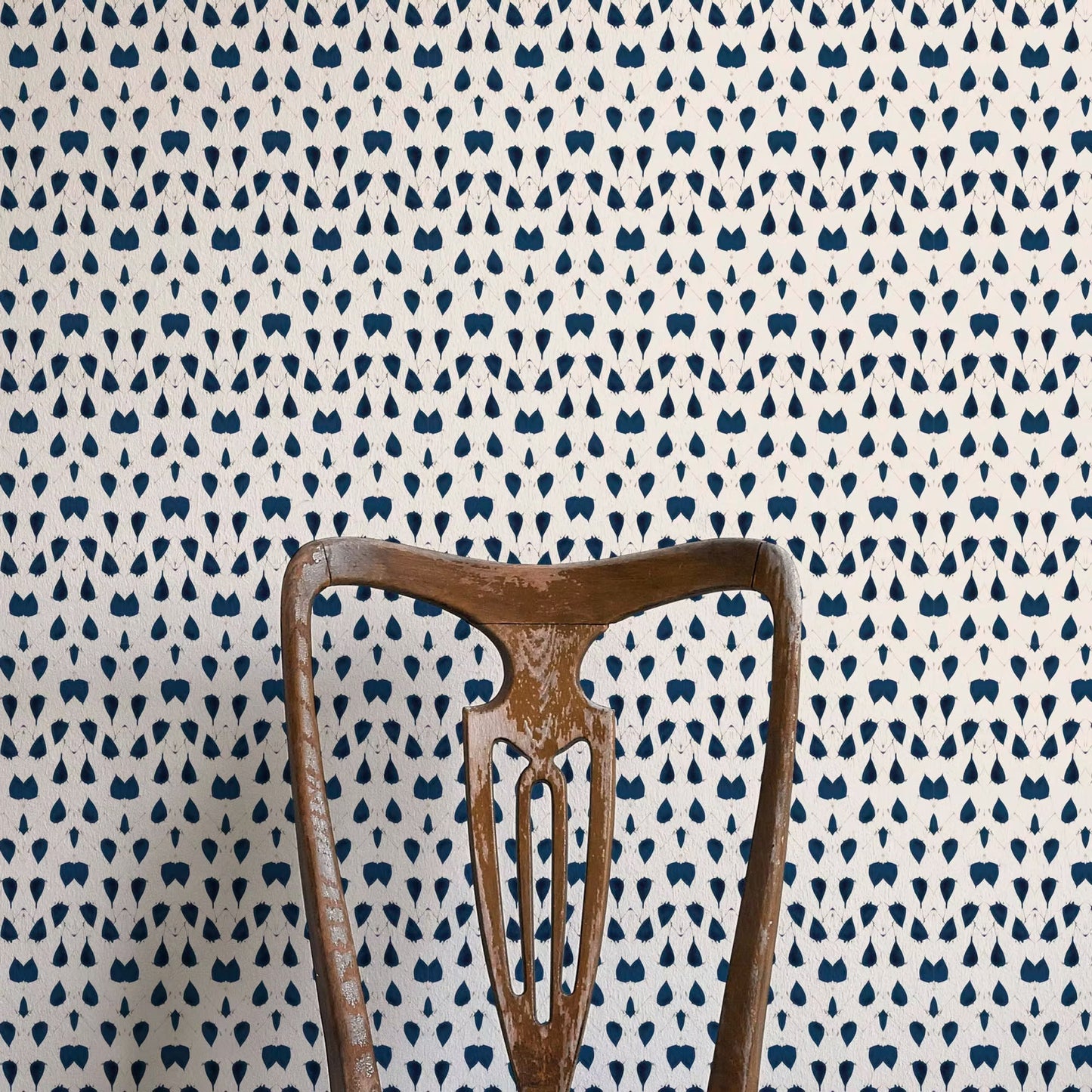 Porcelain Wings Wallpaper