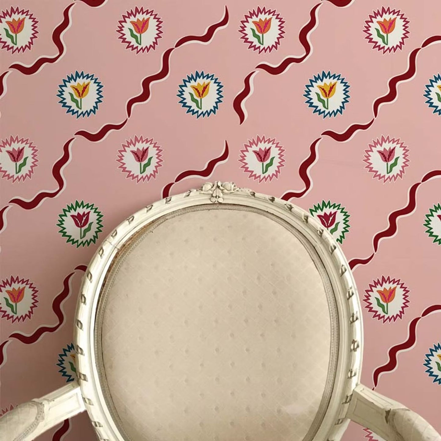 Tulips of Belgravia Wallpaper