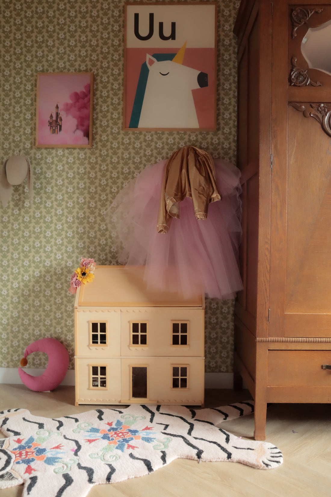 Wood Anemone Wallpaper - Beige - Summer Gray
