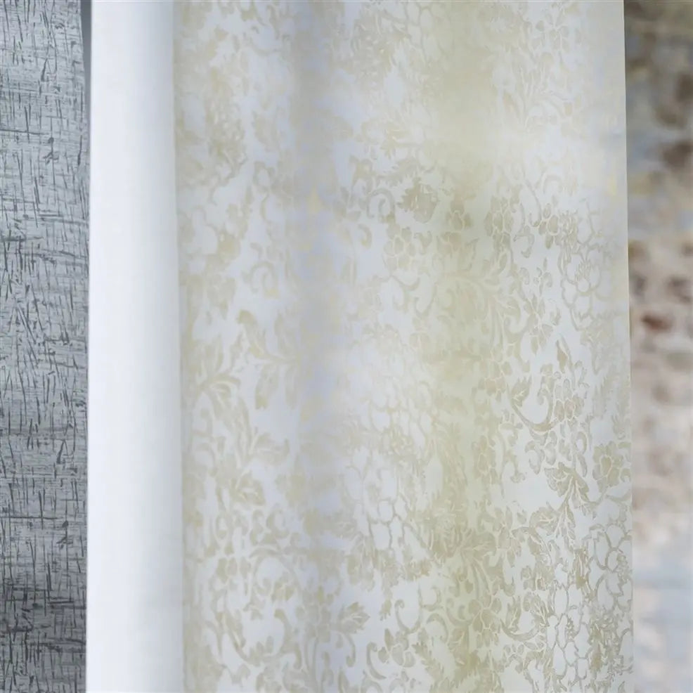 Yuzen Wallpaper - Oyster - P628/01 - Designers Guild