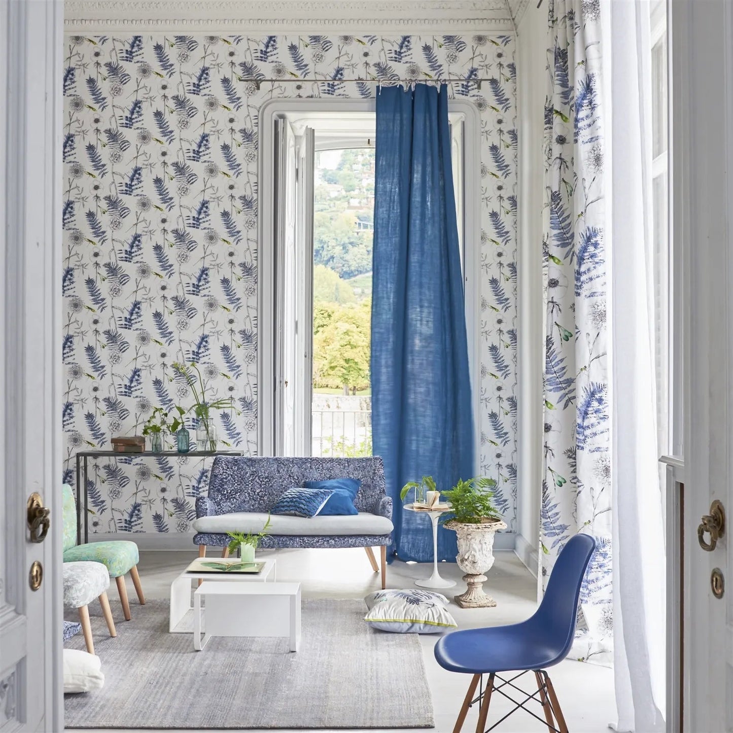 Acanthus Wallpaper - Indigo - PDG1022/01 - Designers Guild