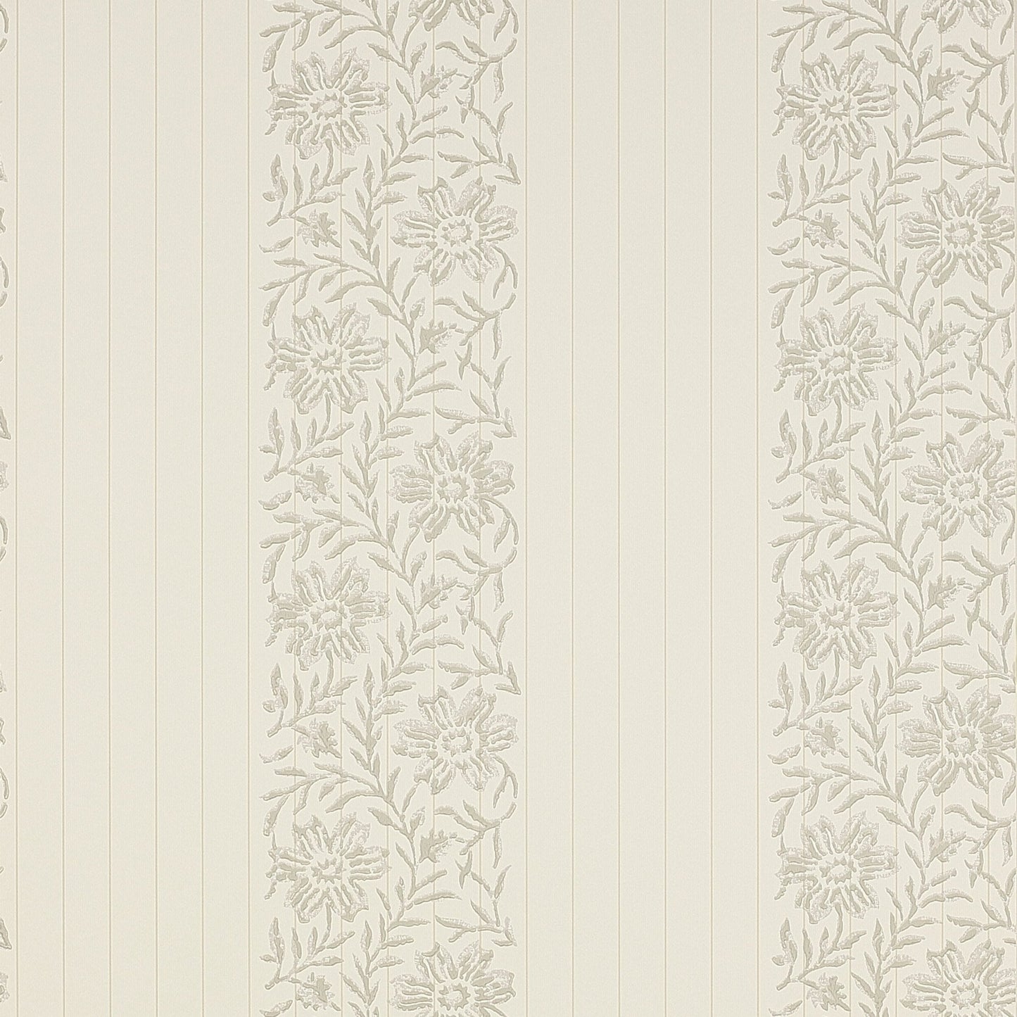 Alys Wallpaper - Silver - Colefax & Fowler - W7001 - 05 - Premier Wallcovering