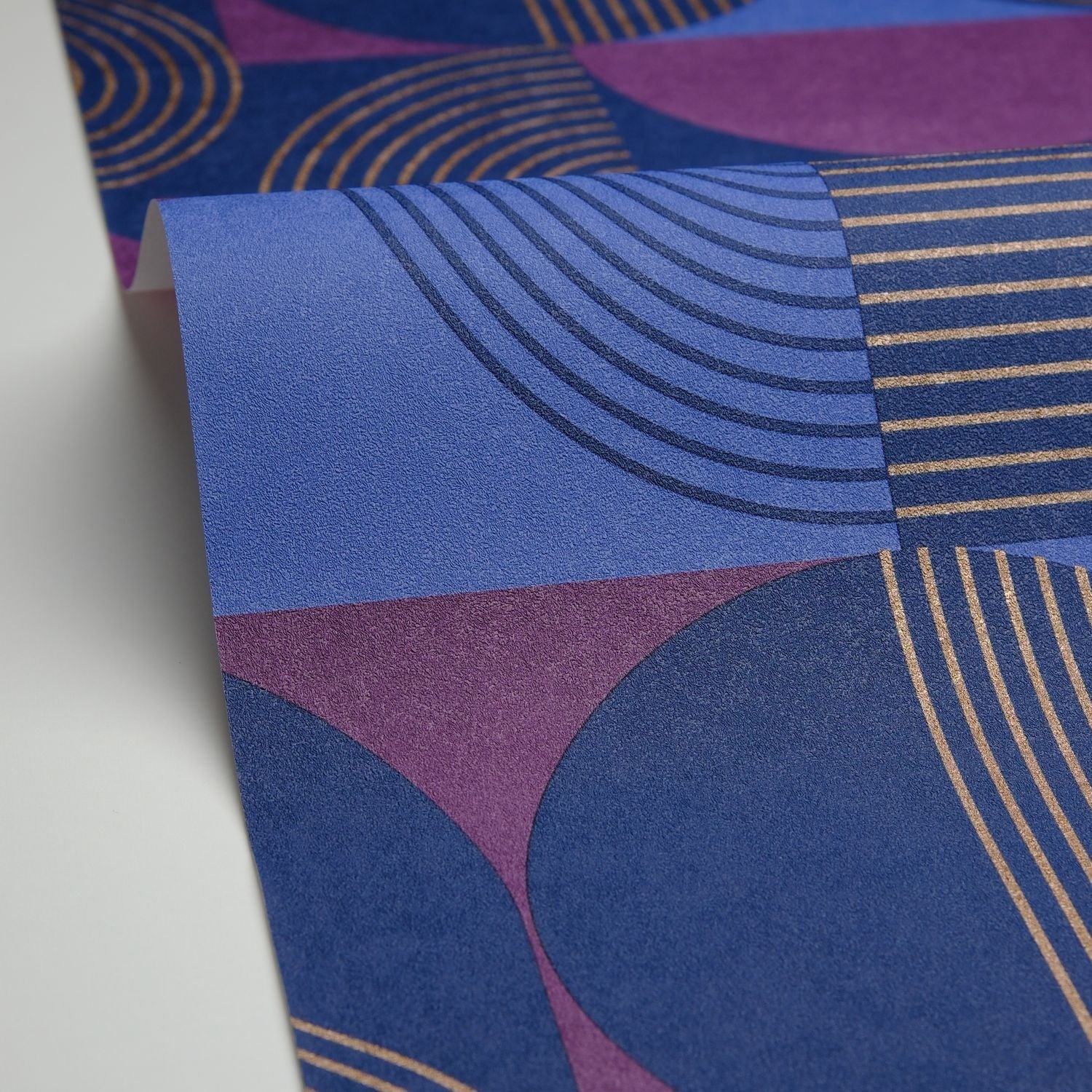 Amplitude Wallpaper - Aubergine - Caselio - 105506555