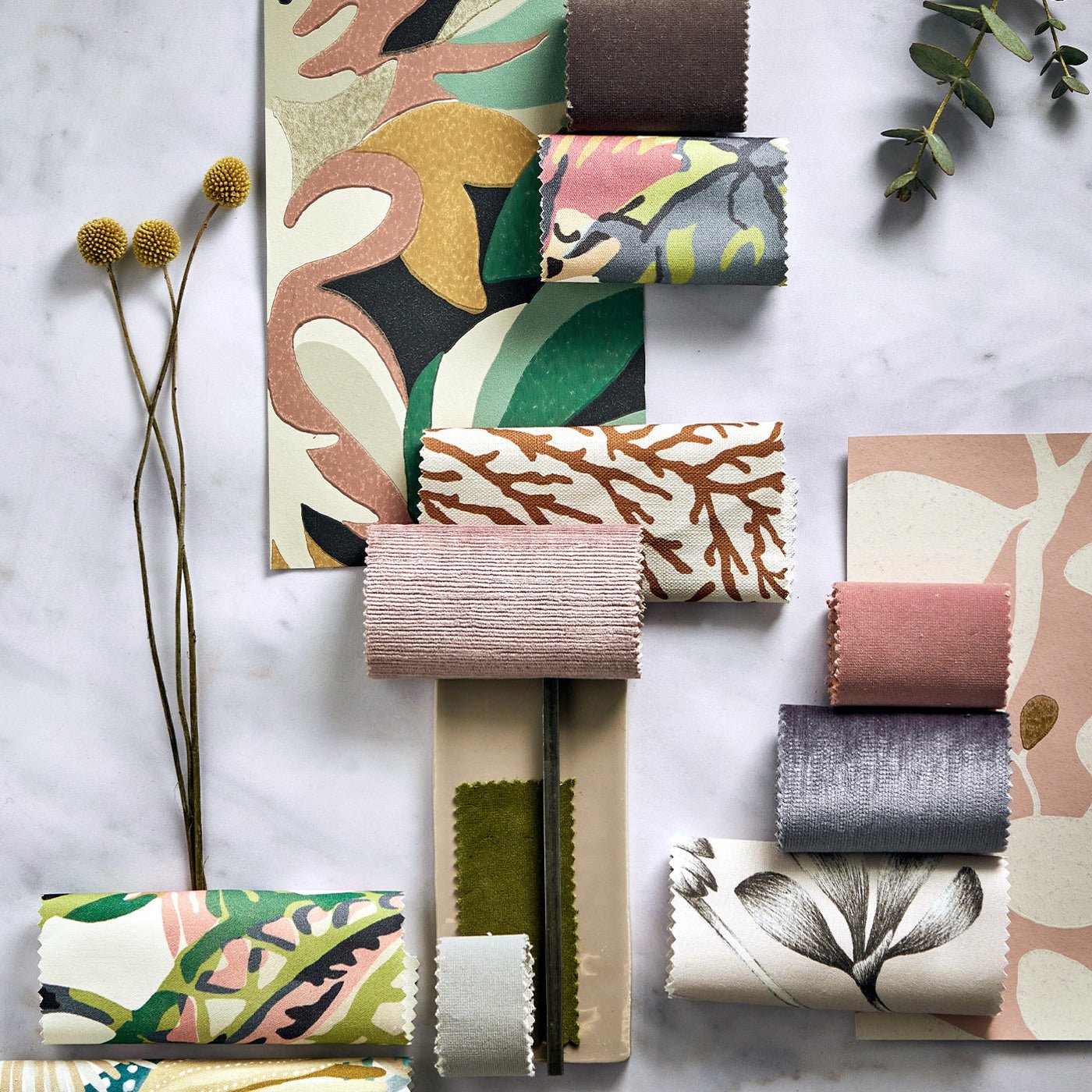 Ardisia Wallpaper - Positano/Sailcloth/ Gold - HTEW112772 - Harlequin - Premier Wallcovering