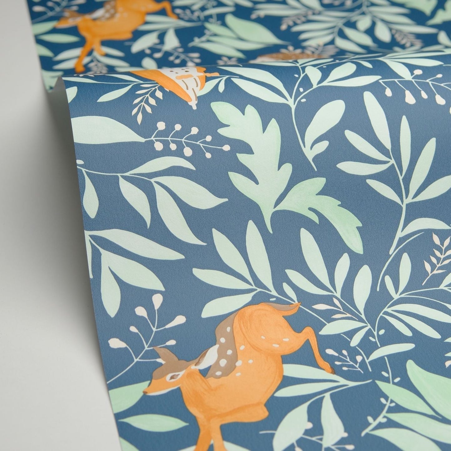 Balade En Foret Wallpaper - Bleu - Caselio - 105746009