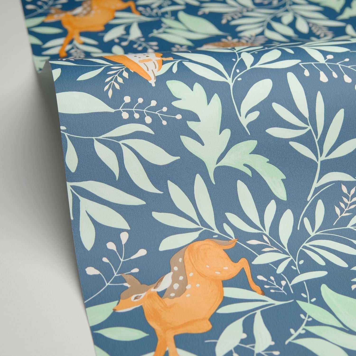 Balade En Foret Wallpaper - Bleu - Caselio - 105746009