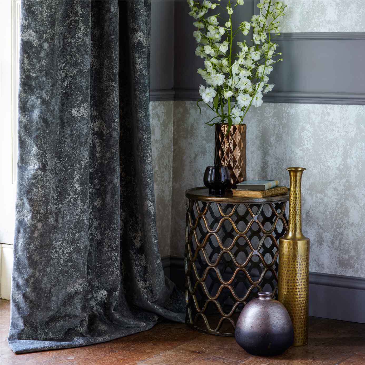 Belvedere Wallpaper - Shell - Harlequin - HGAT111247
