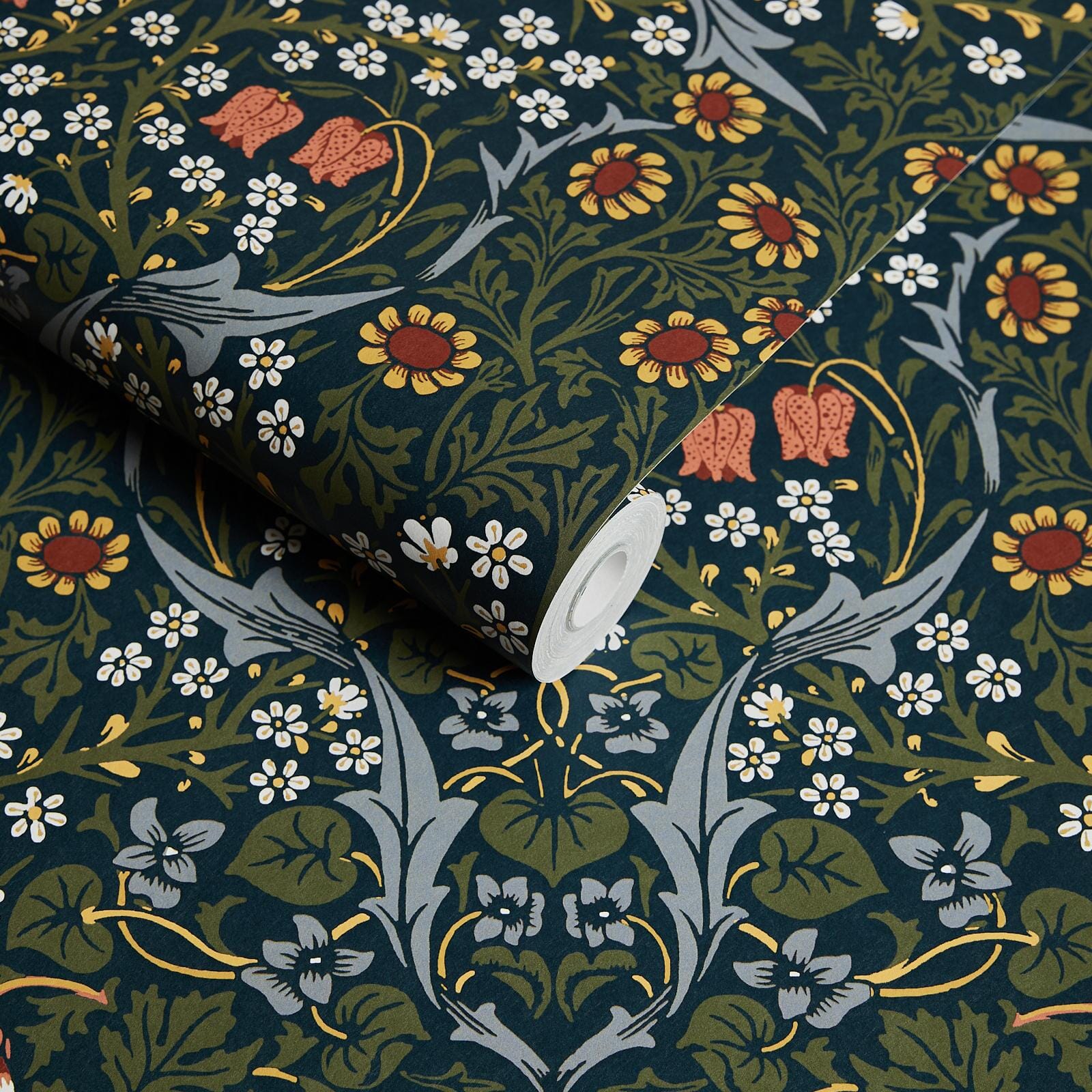 Blackthorn Wallpaper - Billiard Green - House of Hackney - 1-WA-BLA-DI-BIL-XXX