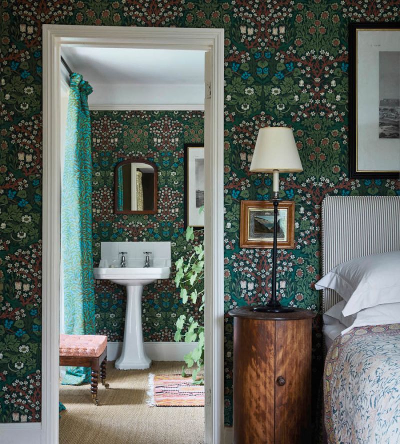 Blackthorn Wallpaper - Green - Morris & Co - DMY1BT10/1 - Morris Wallpaper