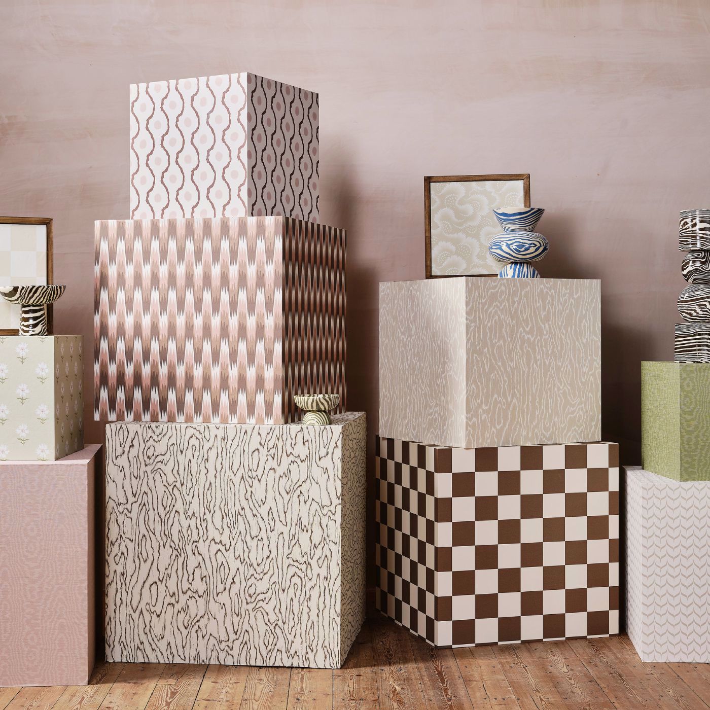Blenets Check Wallpaper - Oatmeal - Harlequin - HHHW113169
