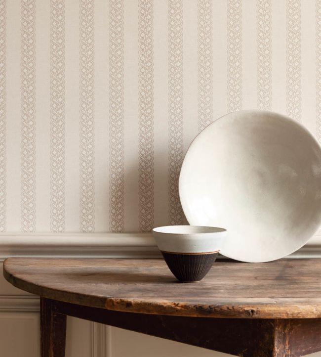 Britta Wallpaper - Silver - Colefax & Fowler - 07185 - 01 - Premier Wallcovering