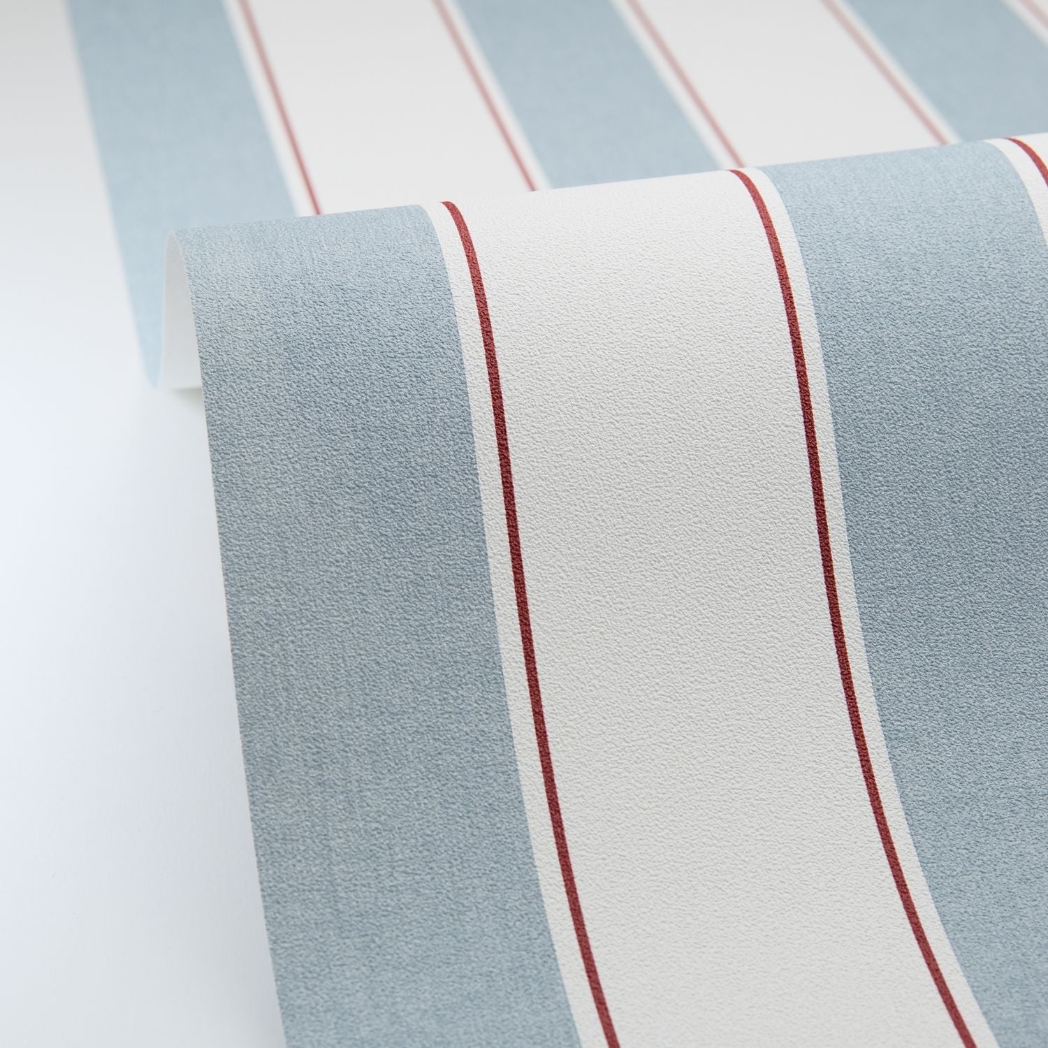 Classic Lines Wallpaper - Ciel - Caselio - 106736000