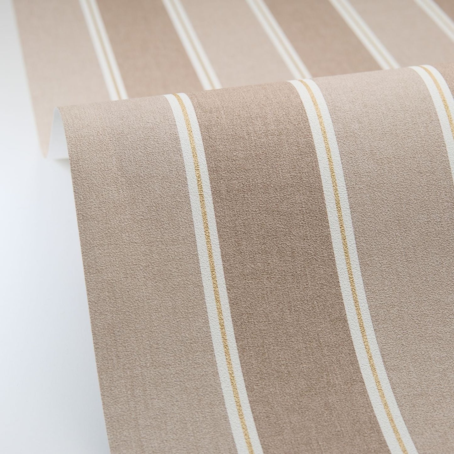 Classic Lines Wallpaper - Taupe - Caselio - 106731120