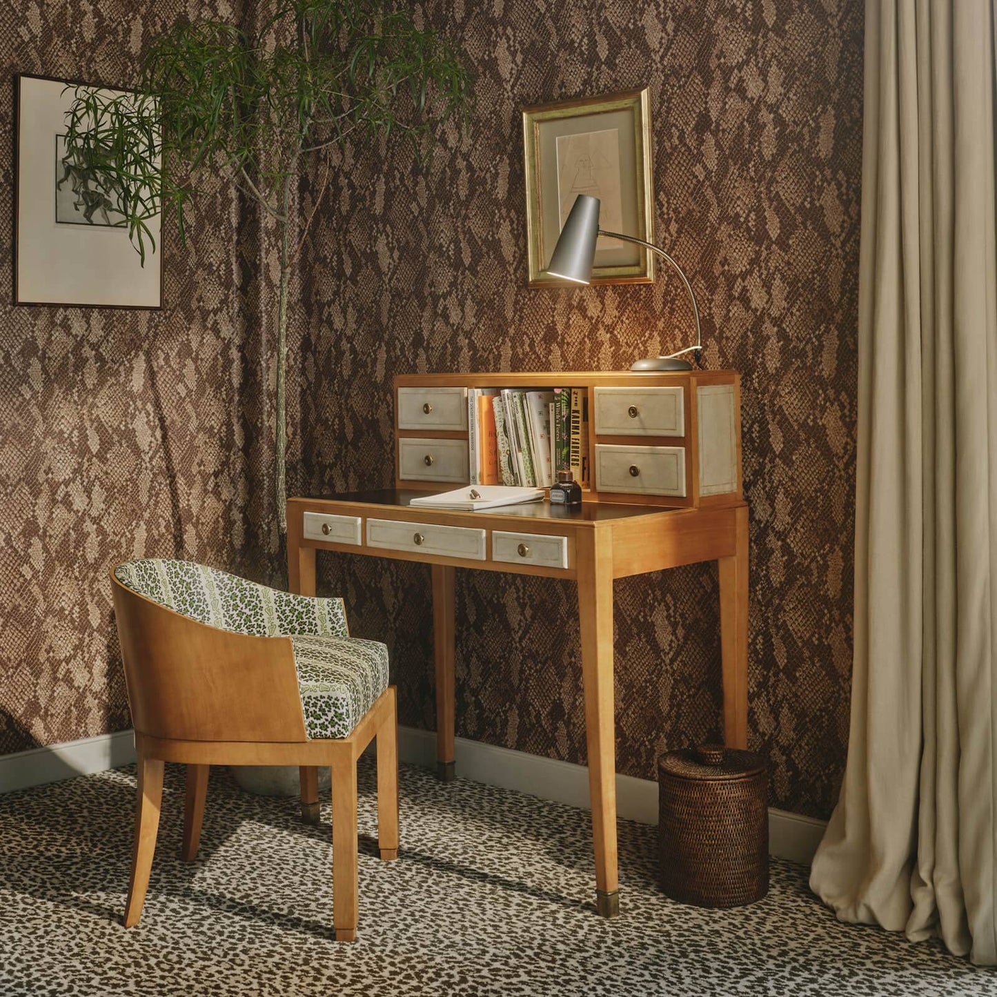 Cobra Wallpaper - Cocoa - House of Hackney - 1-WA-COB-DI-CHO-XXX