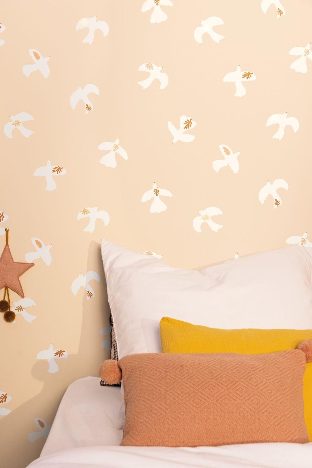 Colombe Wallpaper - Rose Blanc - Caselio - 104504015