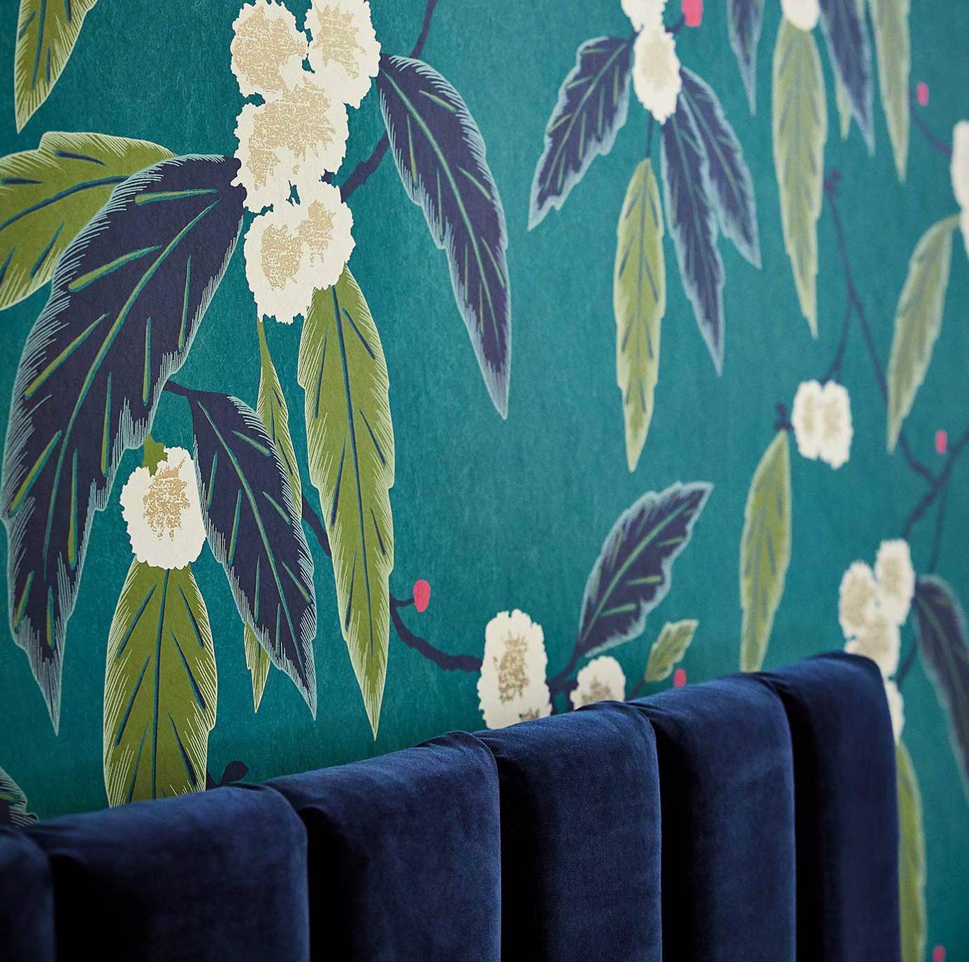 Coppice Wallpaper - Ebony/Putty/Snow - Harlequin - HSAW112136
