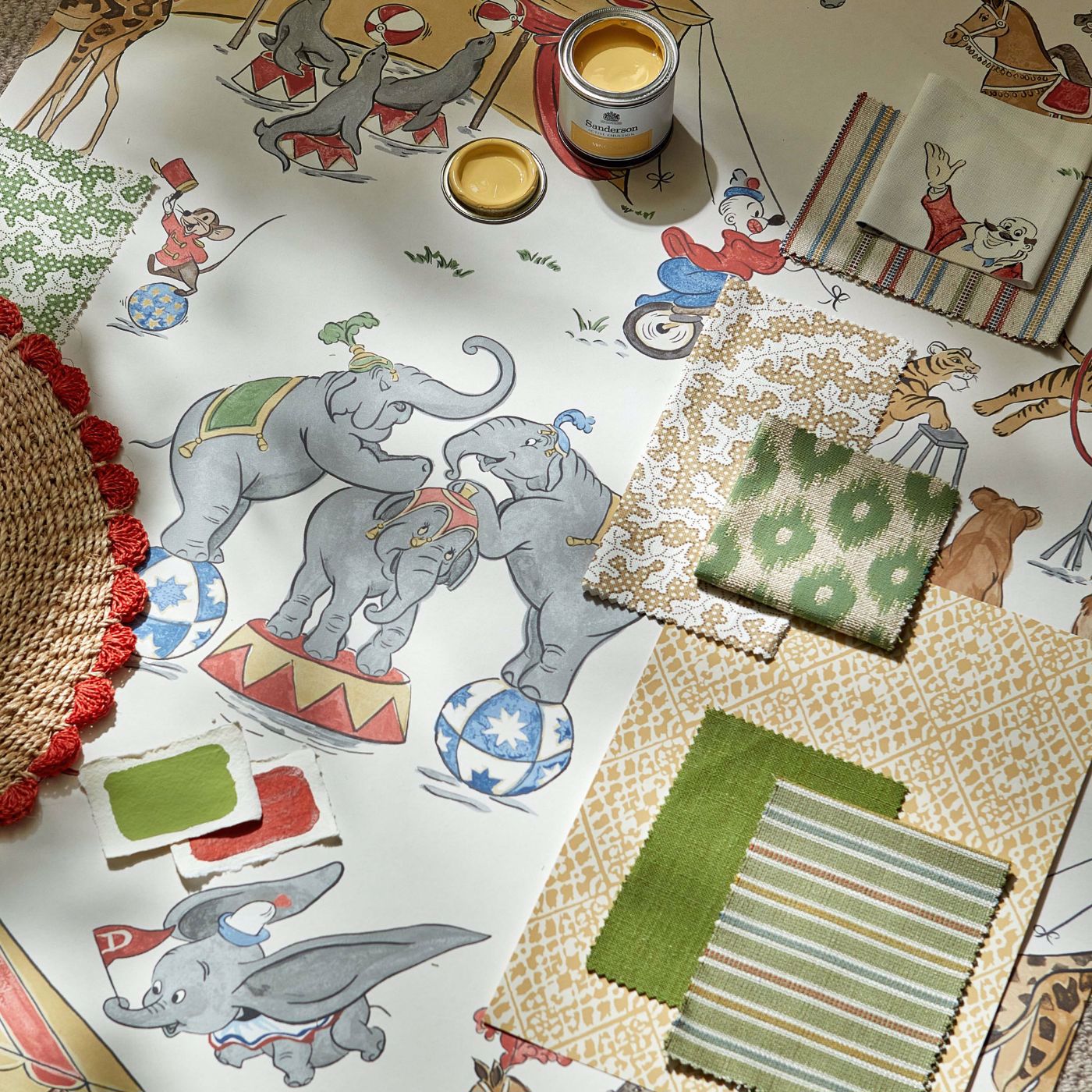 Dumbo Wallpaper - Peanut Butter & Jelly - DDIW217284 - Sanderson