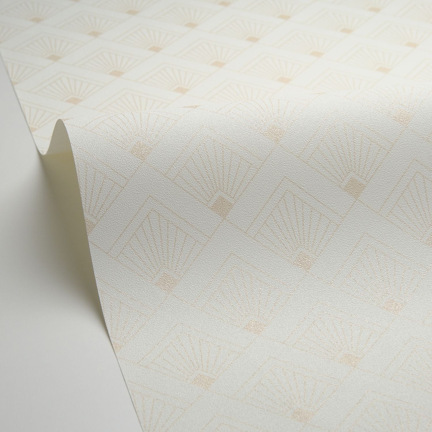 Effervescence Wallpaper - Blanc Irise - Caselio - 105310000