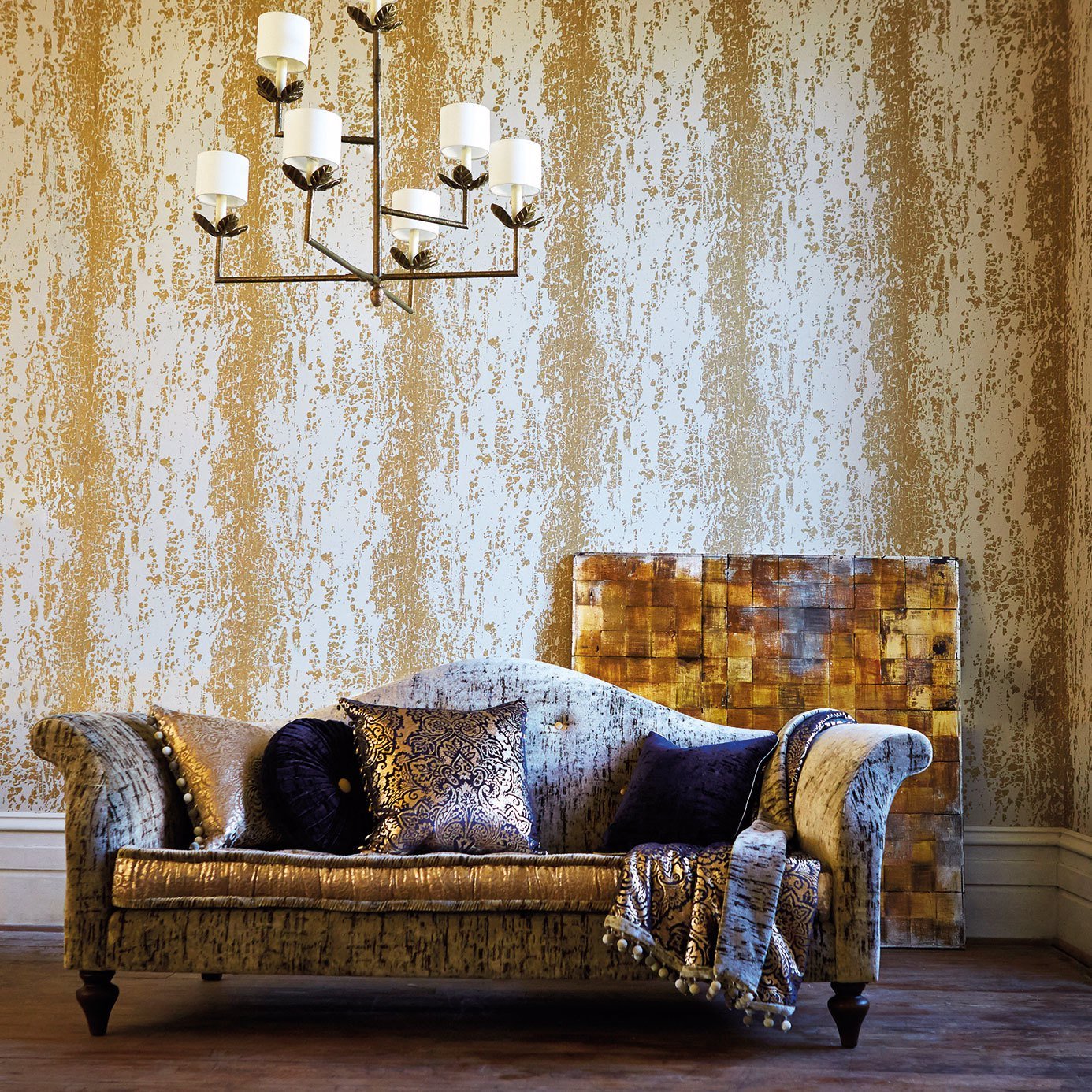 Eglomise Wallpaper - Gold - Harlequin - HLEO110622