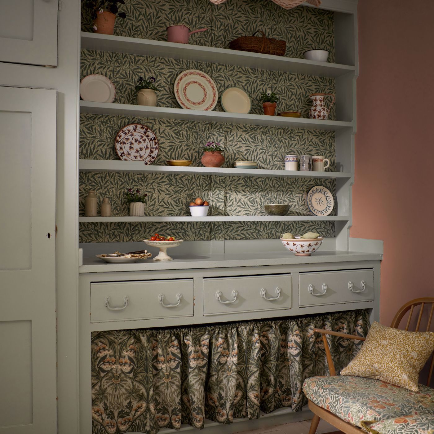 Emery’s Willow Wallpaper - Herball - 217184 - Morris & Co - Premier Wallcovering