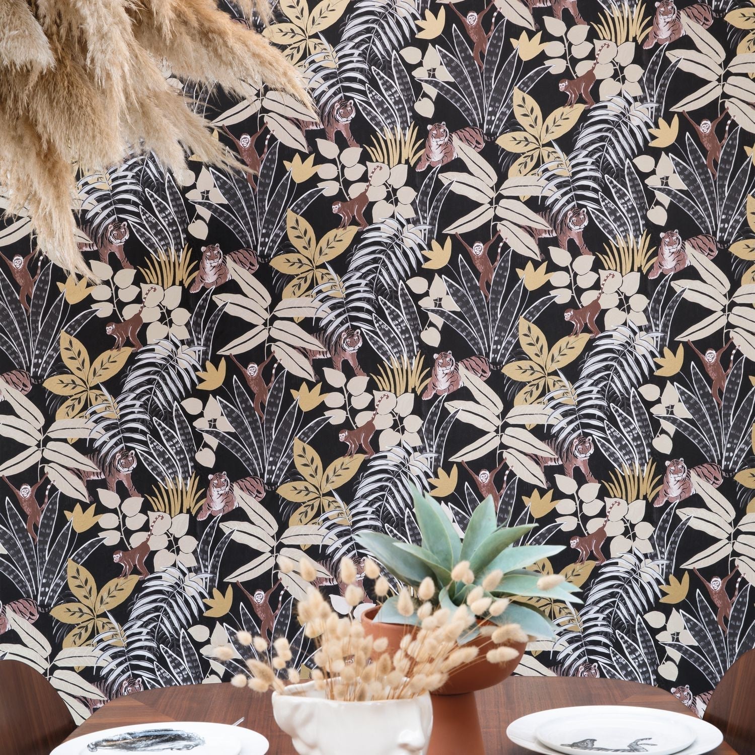 Escapade Aventure Wallpaper - Noir Beige Dore - Caselio - 102319248