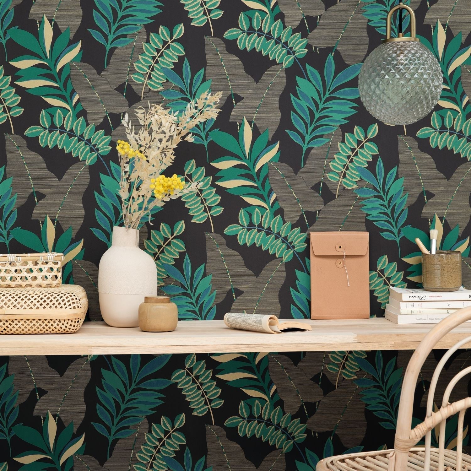 Escapade Voyage Wallpaper - Noir - Caselio - 102329779